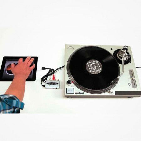 BEHRINGER UFO202 USB
