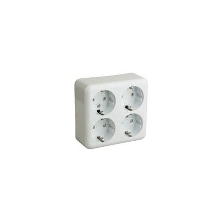 Base de enchufes de superficie con 4 tomas