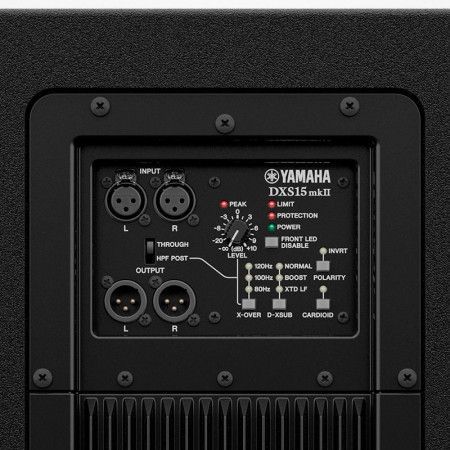 Subwoofer amplificado YAMAHA DXS15MKII