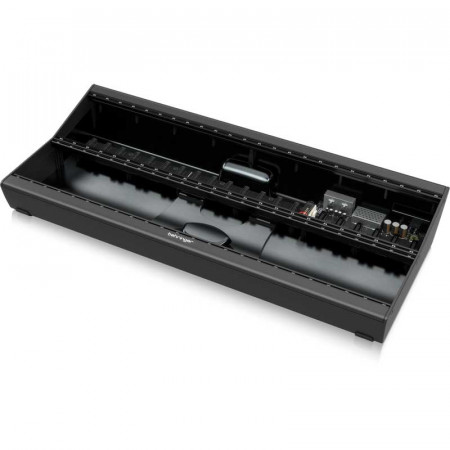 BEHRINGER EURORACK GO