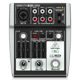 Mesa de mezclas BEHRINGER 302USB XENYX