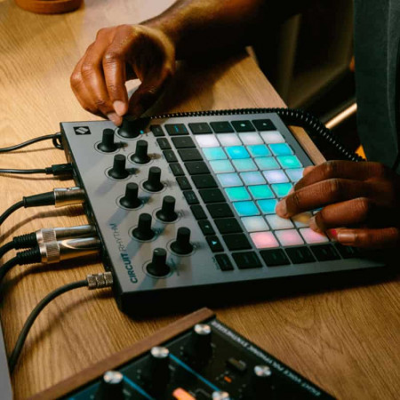 NOVATION CIRCUIT RHYTHM