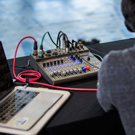 ZOOM LIVETRAK L-8