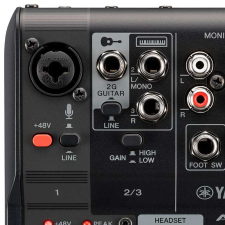 Mesa de mezclas YAMAHA AG03MK2B