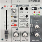 Mesa de mezclas YAMAHA AG03MK2W