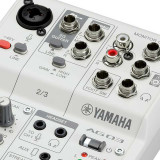 Mesa de mezclas YAMAHA AG03MK2W