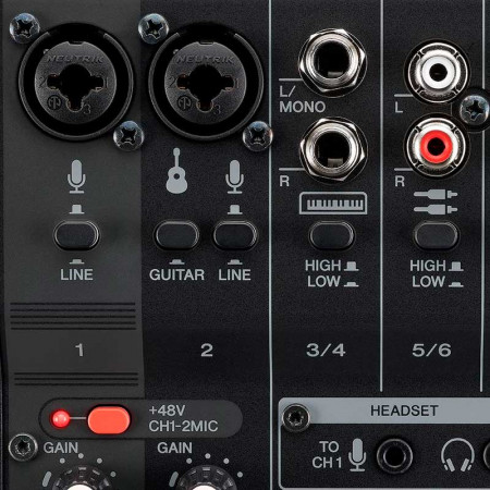Mesa de mezclas YAMAHA AG06MK2B