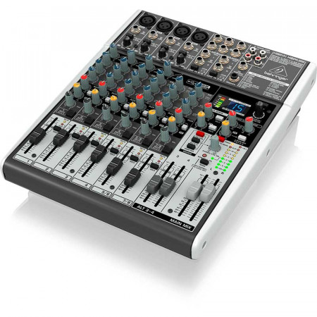 BEHRINGER XENYX X1204USB