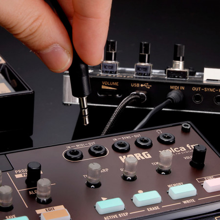 KORG VOLCA FM 2