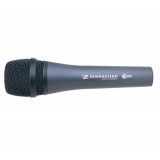 SENNHEISER E 835 + Soporte Pie Micrófono