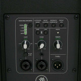 THUMP 215XT + Soporte