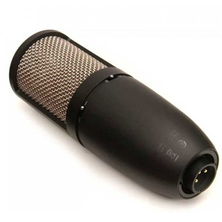 AKG P420