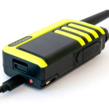 Motorola TLKR T82 Pareja de Walkie Talkies