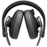 AKG K371