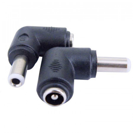 Adaptador de alimentación acodado