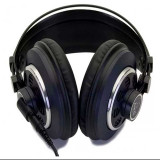 Auriculares de estudio AKG K240 MKII