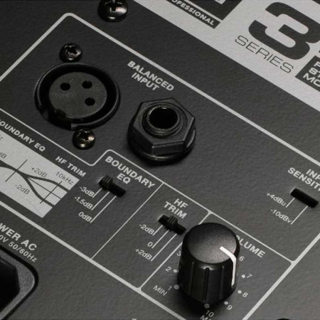 JBL 306P MKII