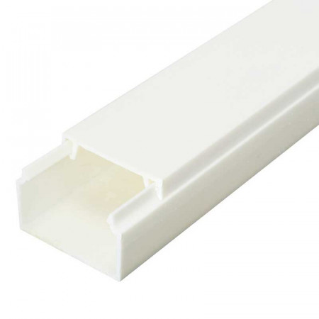 Canaleta para cables de electricidad 22 x 11mm.