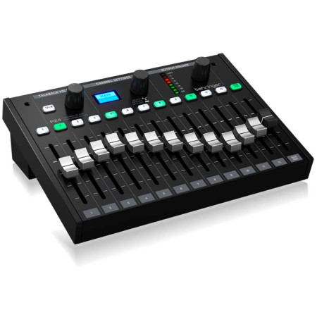 Behringer P24