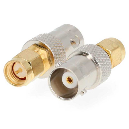 ADAPTADOR SMA MACHO A BNC HEMBRA