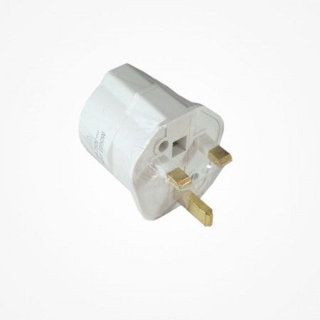 Adaptador de corriente de Schuko a Reino Unido