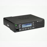 MOTOROLA DM2600 VHF 25Watios