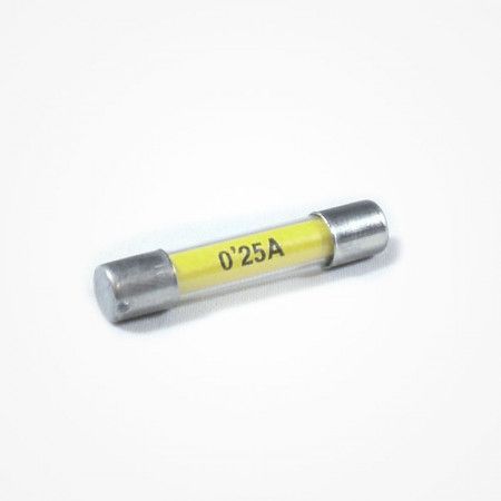 Fusible Cilíndrico 0.25 Amperios Largo (UNIDAD)