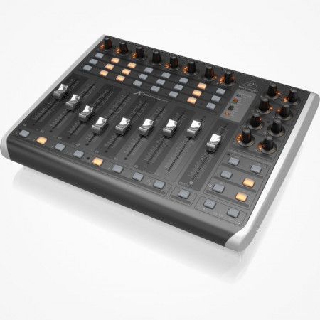 Controlador MIDI BEHRINGER X-TOUCH COMPACT
