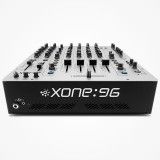 Mesa de mezclas ALLEN & HEATH XONE 96