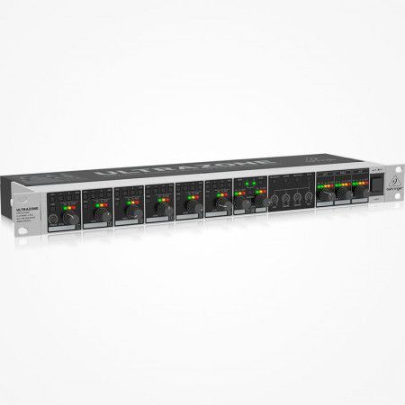Mezclador BEHRINGER ZMX8210 V2